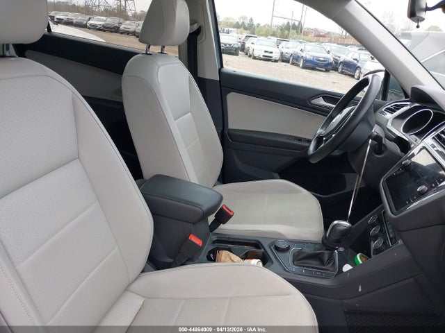 44864009 :رقم المزاد ، 3VV2B7AX3KM006626 vin ، 2019 Volkswagen Tiguan 2.0t Se/2.0t Sel/2.0t Sel R-line/2.0t Sel R-line Black مزاد بيع