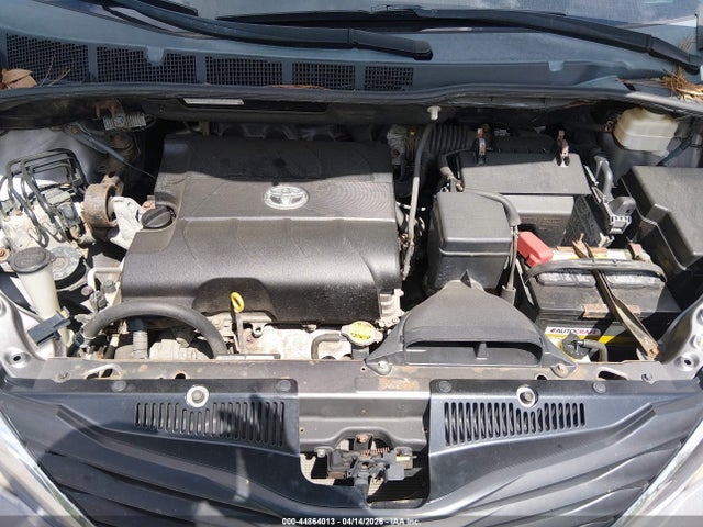 2011 TOYOTA SIENNA 5TDKK3DCXBS053359 Photo 9