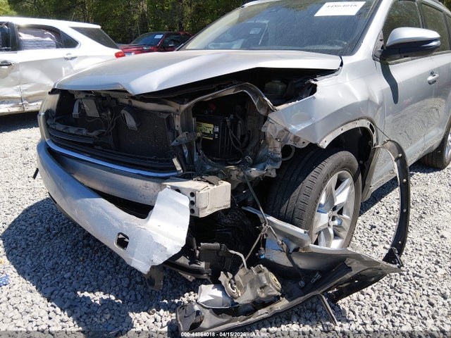 Продажа на аукционе авто 2015 Toyota Highlander Limited Platinum V6, vin: 5TDYKRFH8FS114655, номер лота: 44864018