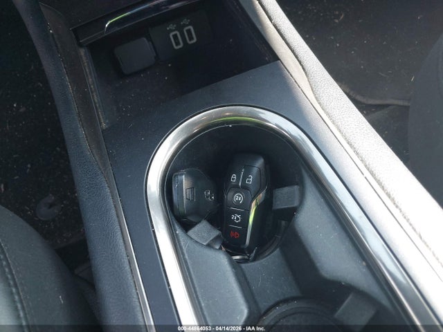 5LMCJ2D90GUJ27566 Lincoln MKC SELECT