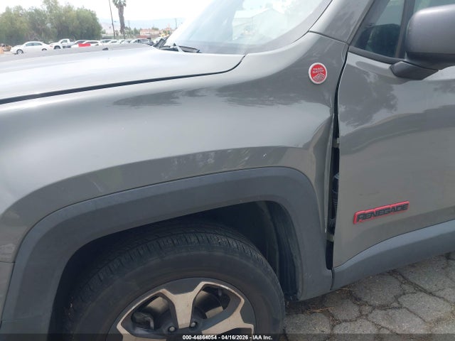 ZACNJBC10KPK54675 Jeep Renegade Trailhawk 4x4