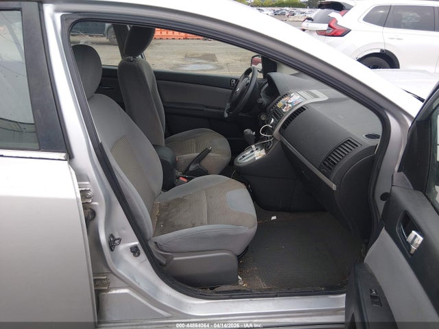 44864064 :رقم المزاد ، 3N1AB6AP7AL715345 vin ، 2010 Nissan Sentra 2.0sr مزاد بيع