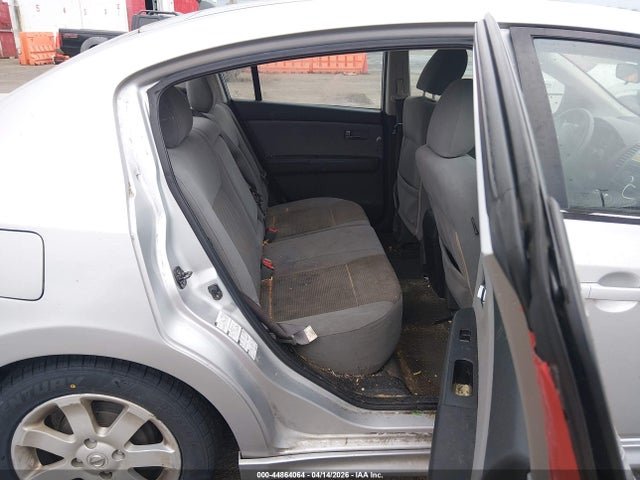 44864064 :رقم المزاد ، 3N1AB6AP7AL715345 vin ، 2010 Nissan Sentra 2.0sr مزاد بيع