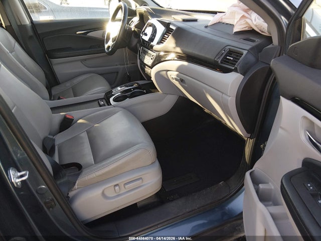 Продажа на аукционе авто 2022 Honda Pilot Awd Touring 8 Passenger, vin: 5FNYF6H93NB002776, номер лота: 44864070