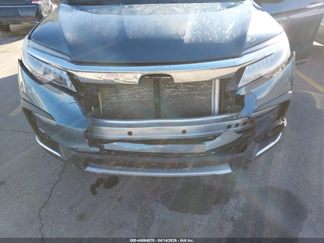 Продажа на аукционе авто 2022 Honda Pilot Awd Touring 8 Passenger, vin: 5FNYF6H93NB002776, номер лота: 44864070