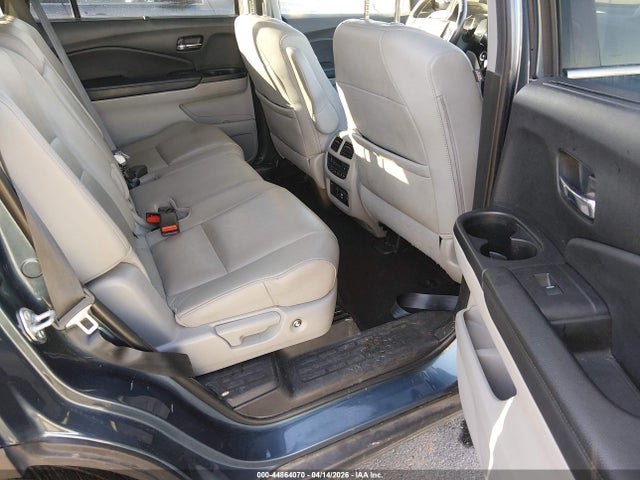 Продажа на аукционе авто 2022 Honda Pilot Awd Touring 8 Passenger, vin: 5FNYF6H93NB002776, номер лота: 44864070
