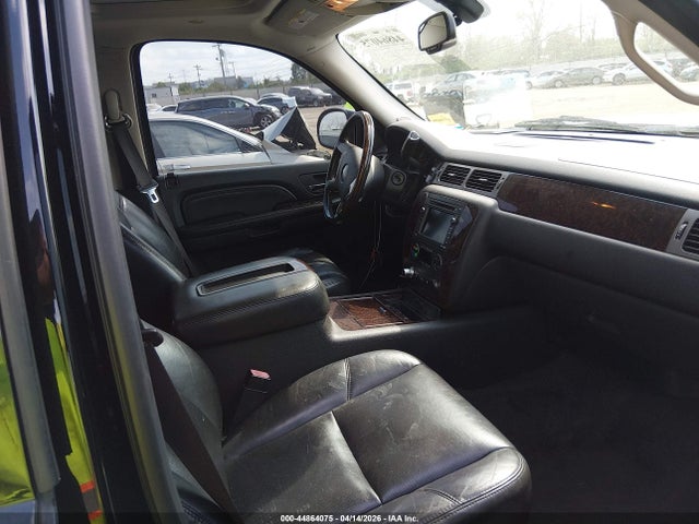 44864075 :رقم المزاد ، 1GKFK03219J122783 vin ، 2009 Gmc Yukon Denali مزاد بيع