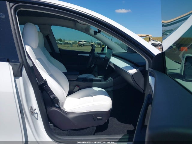 Aukcja sprzedaży 2024 Tesla Model Y Long Range Dual Motor All-wheel Drive, vin: 7SAYGDEE9RF115689, numer aukcji: 44864089