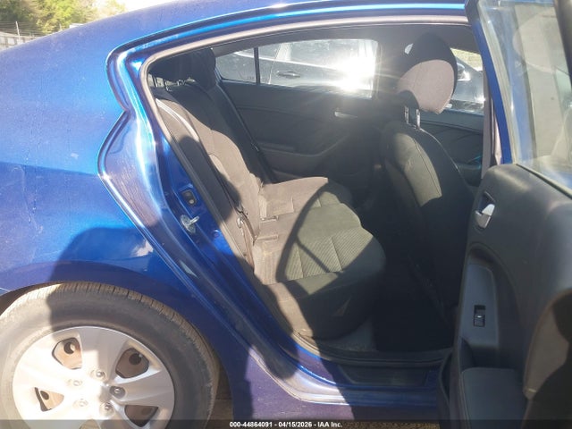 Aukcja sprzedaży 2017 Kia Forte Lx, vin: 3KPFK4A77HE033961, numer aukcji: 44864091