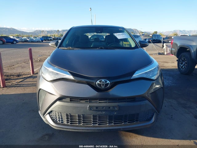 JTNKHMBX8M1112365 Toyota C-HR LE