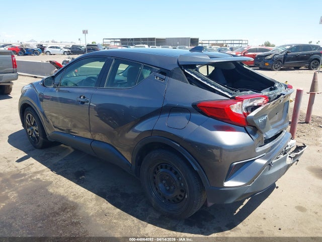 JTNKHMBX8M1112365 Toyota C-HR LE