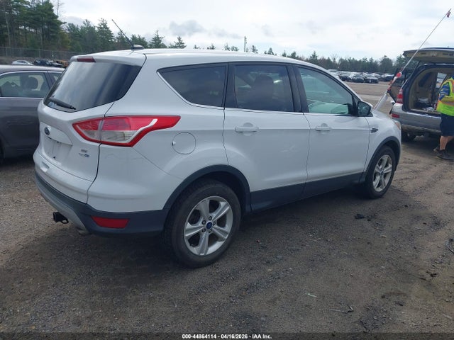 1FMCU9GX3GUB00178 Ford ESCAPE SE