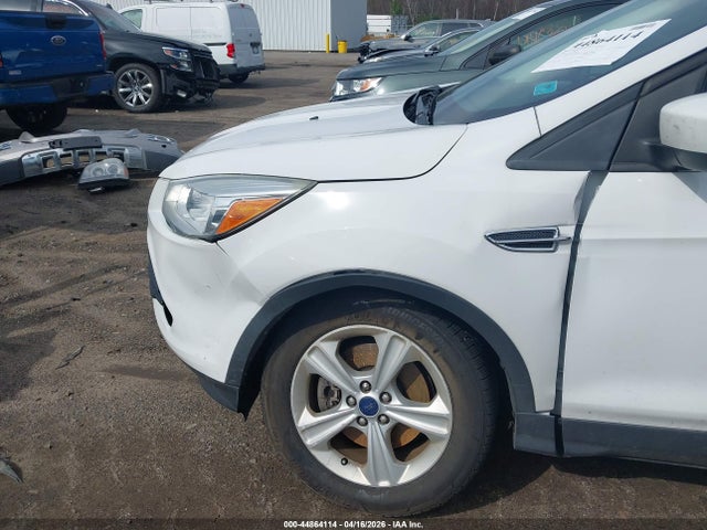 1FMCU9GX3GUB00178 Ford ESCAPE SE