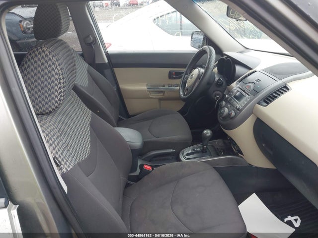 44864162 :رقم المزاد ، KNDJT2A23A7066722 vin ، 2010 Kia Soul ! مزاد بيع