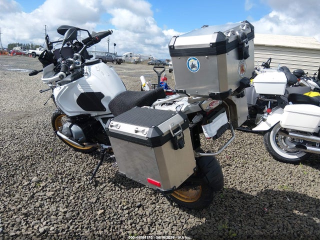 2022 Bmw R 1250 Gs Adventure მანქანა იყიდება აუქციონზე, vin: WB10M1303N6F00969, აუქციონის ნომერი: 44864170