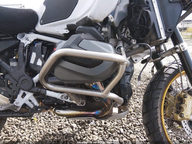 2022 Bmw R 1250 Gs Adventure მანქანა იყიდება აუქციონზე, vin: WB10M1303N6F00969, აუქციონის ნომერი: 44864170