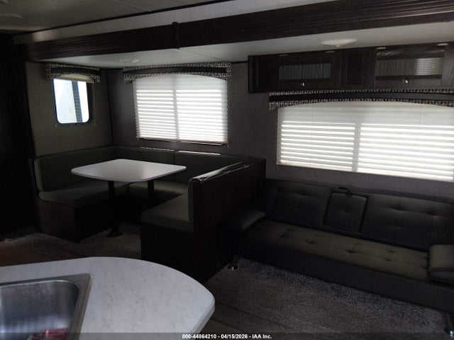2019 Heartland Prowler 32lx მანქანა იყიდება აუქციონზე, vin: 5SFPB3622KE405220, აუქციონის ნომერი: 44864210