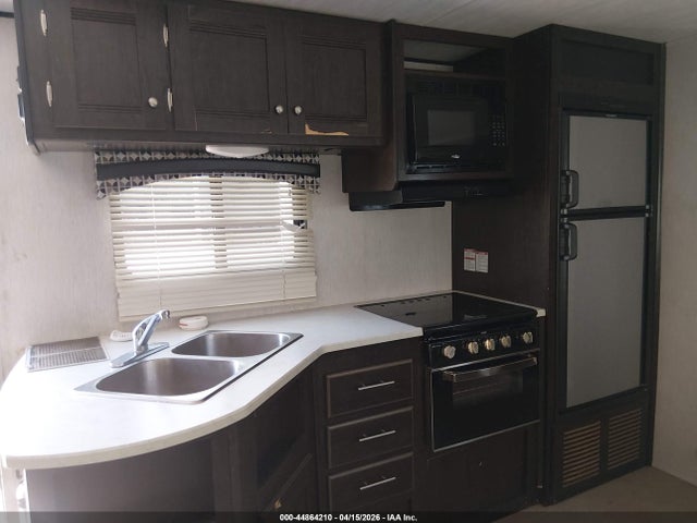 2019 Heartland Prowler 32lx მანქანა იყიდება აუქციონზე, vin: 5SFPB3622KE405220, აუქციონის ნომერი: 44864210