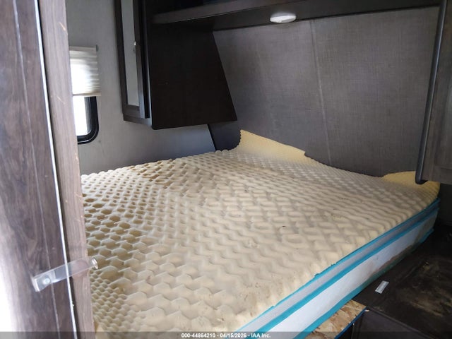 2019 Heartland Prowler 32lx მანქანა იყიდება აუქციონზე, vin: 5SFPB3622KE405220, აუქციონის ნომერი: 44864210