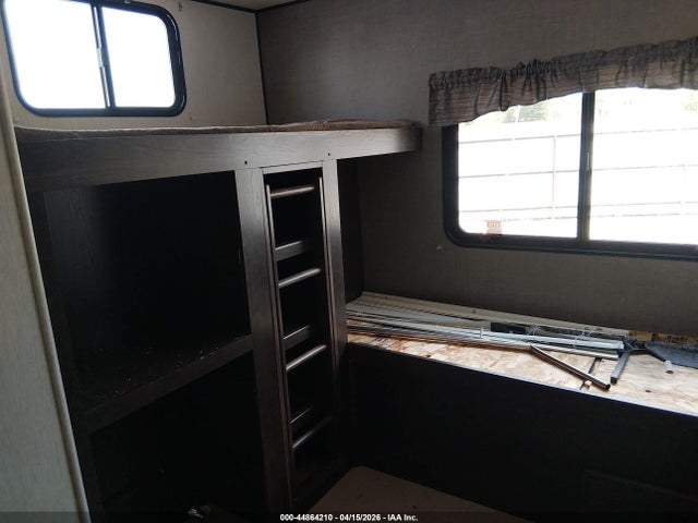 2019 Heartland Prowler 32lx მანქანა იყიდება აუქციონზე, vin: 5SFPB3622KE405220, აუქციონის ნომერი: 44864210