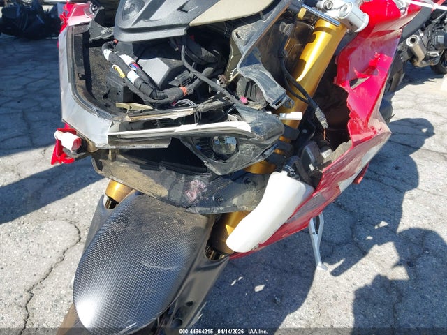 ZDMDAGZW5RB007935 Ducati Panigale V4 R