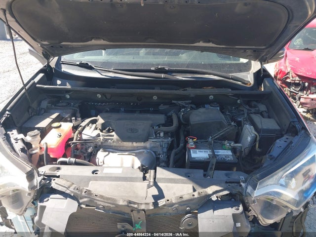 2T3WFREV4JW504629 Toyota Rav4 Xle
