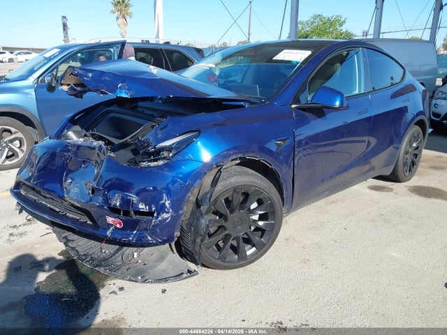 Продаж на аукціоні авто 2023 Tesla Model Y Awd/long Range Dual Motor All-wheel Drive, vin: 7SAYGDEE7PF938117, номер лоту: 44864228