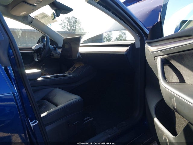 Продаж на аукціоні авто 2023 Tesla Model Y Awd/long Range Dual Motor All-wheel Drive, vin: 7SAYGDEE7PF938117, номер лоту: 44864228