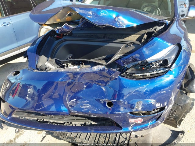 Продаж на аукціоні авто 2023 Tesla Model Y Awd/long Range Dual Motor All-wheel Drive, vin: 7SAYGDEE7PF938117, номер лоту: 44864228