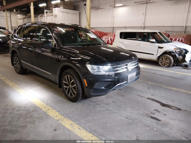 Auction sale of the 2020 Volkswagen Tiguan 2.0t Se/2.0t Se R-line Black/2.0t Sel, vin: 3VV2B7AX0LM058183, lot number: 44864244