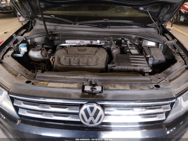 3VV2B7AX0LM058183 Volkswagen Tiguan 2.0t Se/2.0t Se R-line Black/2.0t Sel