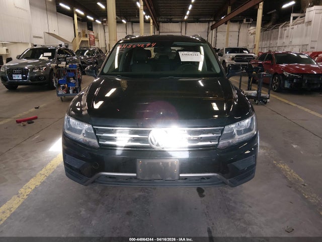 3VV2B7AX0LM058183 Volkswagen Tiguan 2.0t Se/2.0t Se R-line Black/2.0t Sel