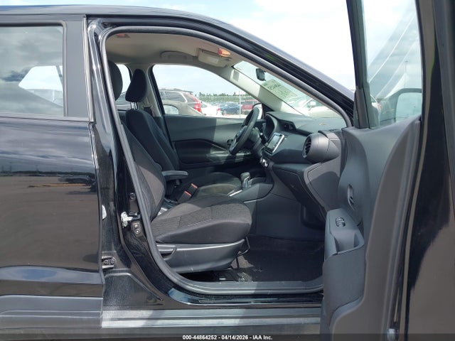 44864252 :رقم المزاد ، 3N1CP5BVXML509099 vin ، 2021 Nissan Kicks S Xtronic Cvt مزاد بيع