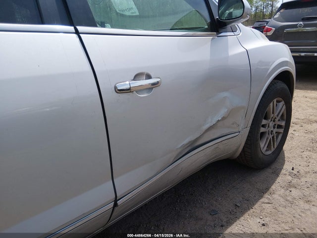 44864266 :رقم المزاد ، 5GAKRAKD6FJ377862 vin ، 2015 Buick Enclave Convenience مزاد بيع