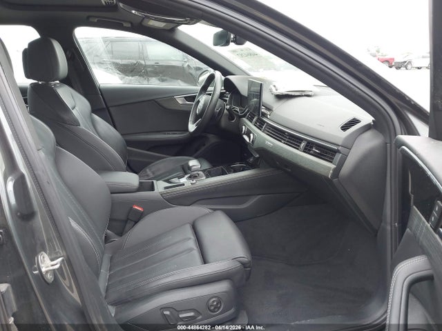 Aukcja sprzedaży 2022 Audi A4 Premium Plus 45 Tfsi S Line Quattro S Tronic, vin: WAUEAAF4XNN014319, numer aukcji: 44864282