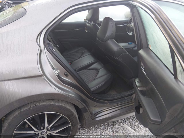44864288 :رقم المزاد ، 4T1S31AK0NU574504 vin ، 2022 Toyota Camry Se Hybrid مزاد بيع