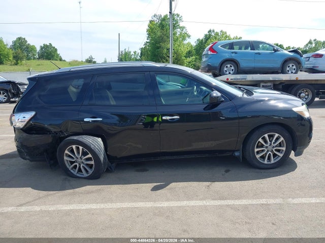 Продажа на аукционе авто 2015 Nissan Pathfinder S, vin: 5N1AR2MNXFC652879, номер лота: 44864326