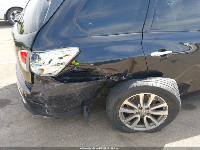 Продажа на аукционе авто 2015 Nissan Pathfinder S, vin: 5N1AR2MNXFC652879, номер лота: 44864326