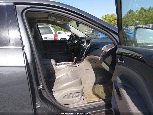 44864341 :رقم المزاد ، 3GYFNBEY2AS600061 vin ، 2010 Cadillac Srx Performance Collection مزاد بيع