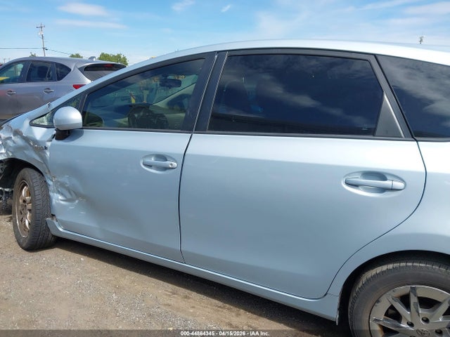 Toyota Prius V Three 2015 JTDZN3EU8FJ033255 Image 14