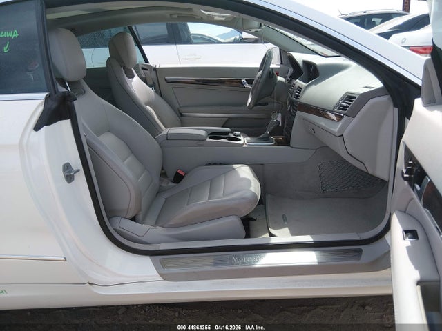 44864355 :رقم المزاد ، WDDKJ5GB4AF028155 vin ، 2010 Mercedes-benz E 350 مزاد بيع
