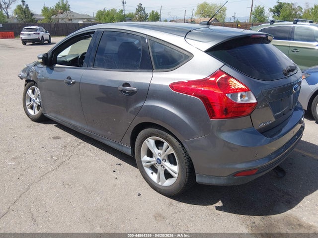 Ford FOCUS SE 2014 1FADP3K25EL262721 Image 3