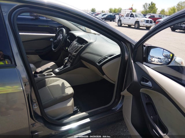 Ford FOCUS SE 2014 1FADP3K25EL262721 Image 5