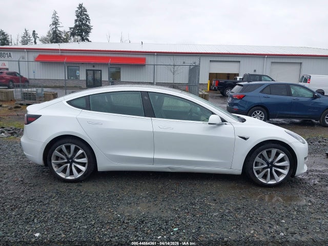 Продажа на аукционе авто 2019 Tesla Model 3 Long Range/performance, vin: 5YJ3E1EB7KF390453, номер лота: 44864361