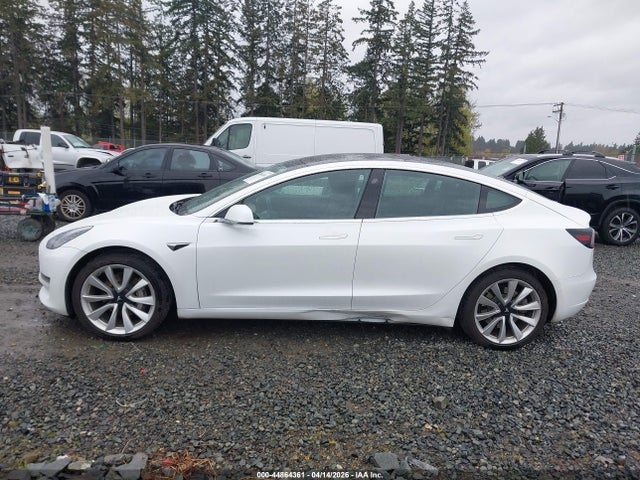 Продажа на аукционе авто 2019 Tesla Model 3 Long Range/performance, vin: 5YJ3E1EB7KF390453, номер лота: 44864361