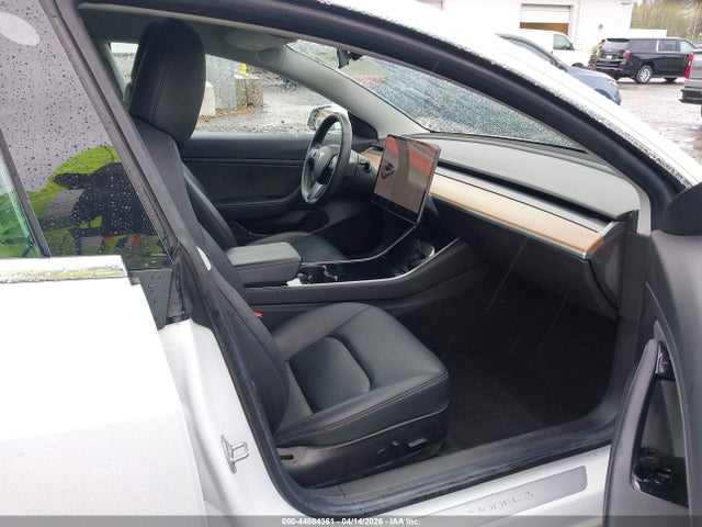 Продажа на аукционе авто 2019 Tesla Model 3 Long Range/performance, vin: 5YJ3E1EB7KF390453, номер лота: 44864361