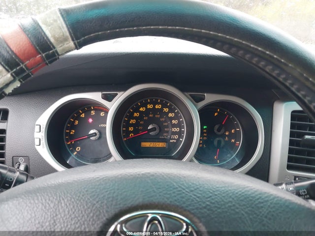 2004 TOYOTA 4RUNNER JTEBT17R740030799 Photo 6