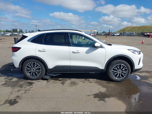Ford Escape Phev 2025 1FMCU0E14SUB12651 Image 13