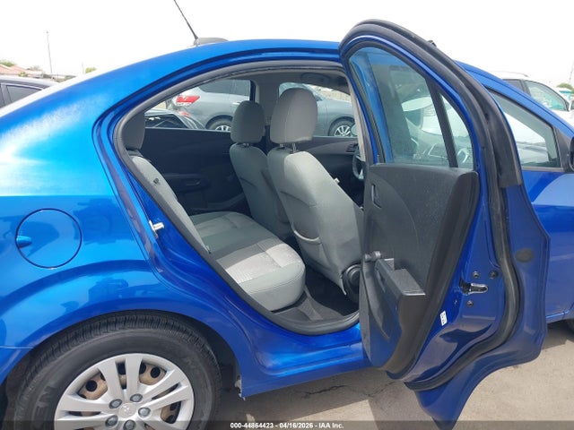 Chevrolet Sonic Ls Auto 2017 1G1JB5SH8H4159571 Image 8