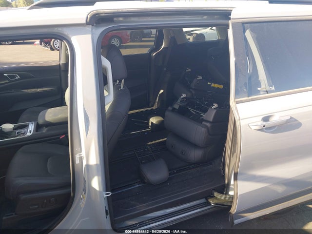 Продажа на аукционе авто 2026 Kia Carnival Mpv Sx Prestige, vin: KNDNE5K3XT6593153, номер лота: 44864442